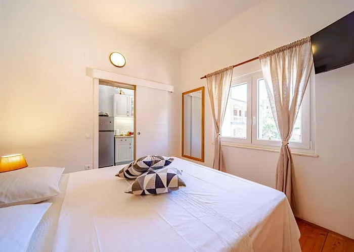 Zalaz Sunca 아파트 *