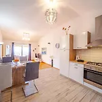 Zalaz Sunca Apartment Blato (Korcula)