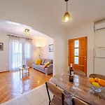 Zalaz Sunca Apartment