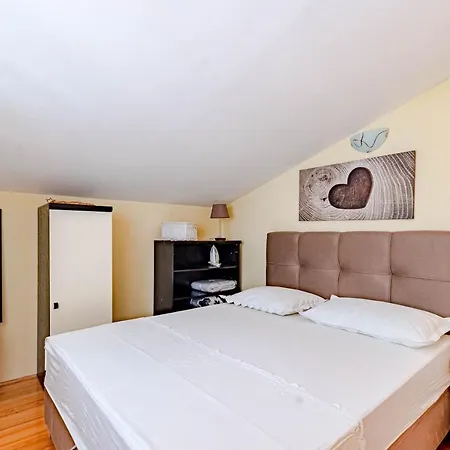 Zalaz Sunca Apartment *