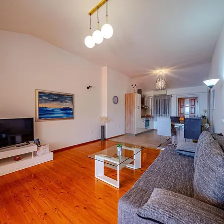 Zalaz Sunca Apartament