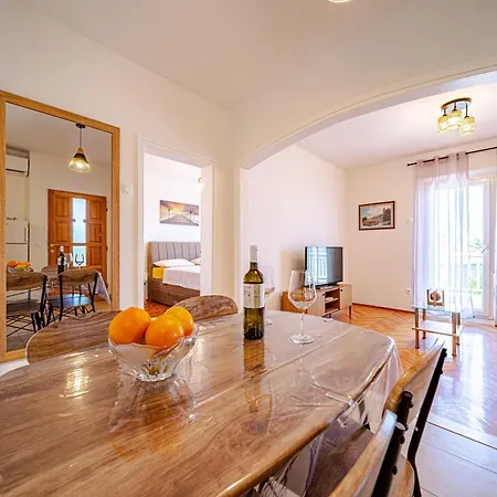 Zalaz Sunca Apartment Blato (Korcula)